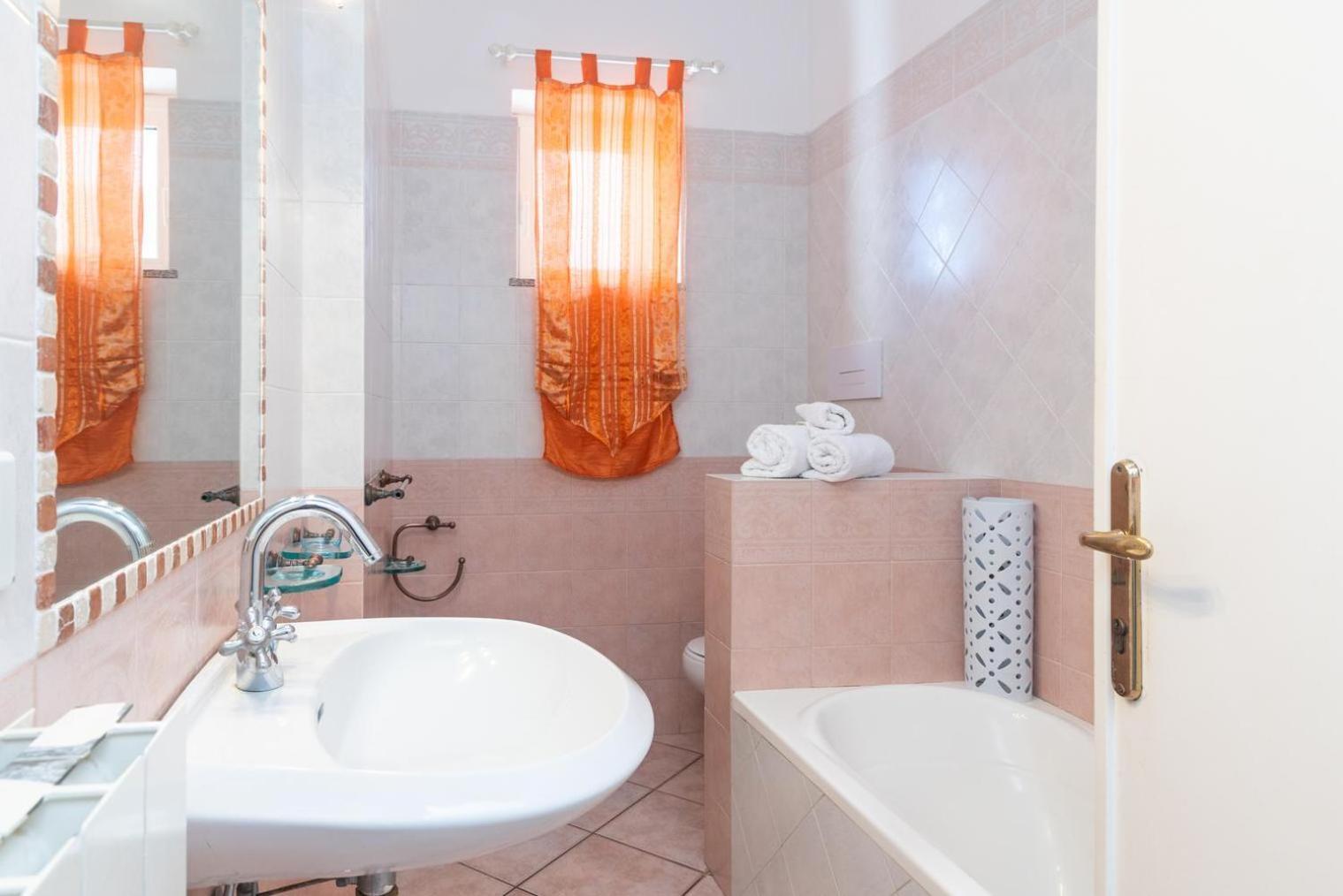 La Terrazza Sull'insenatura Vakantiehuis Santa Teresa Gallura